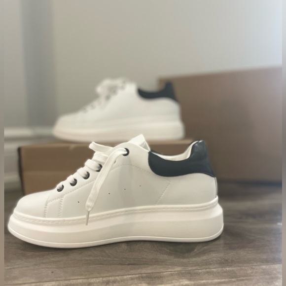 Steve Madden Men’s ZOLLA Shoes - Picture 3 of 3